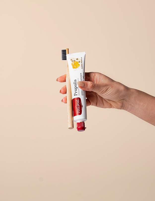 Propolis hero image