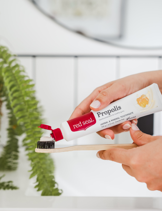 Propolis hero image